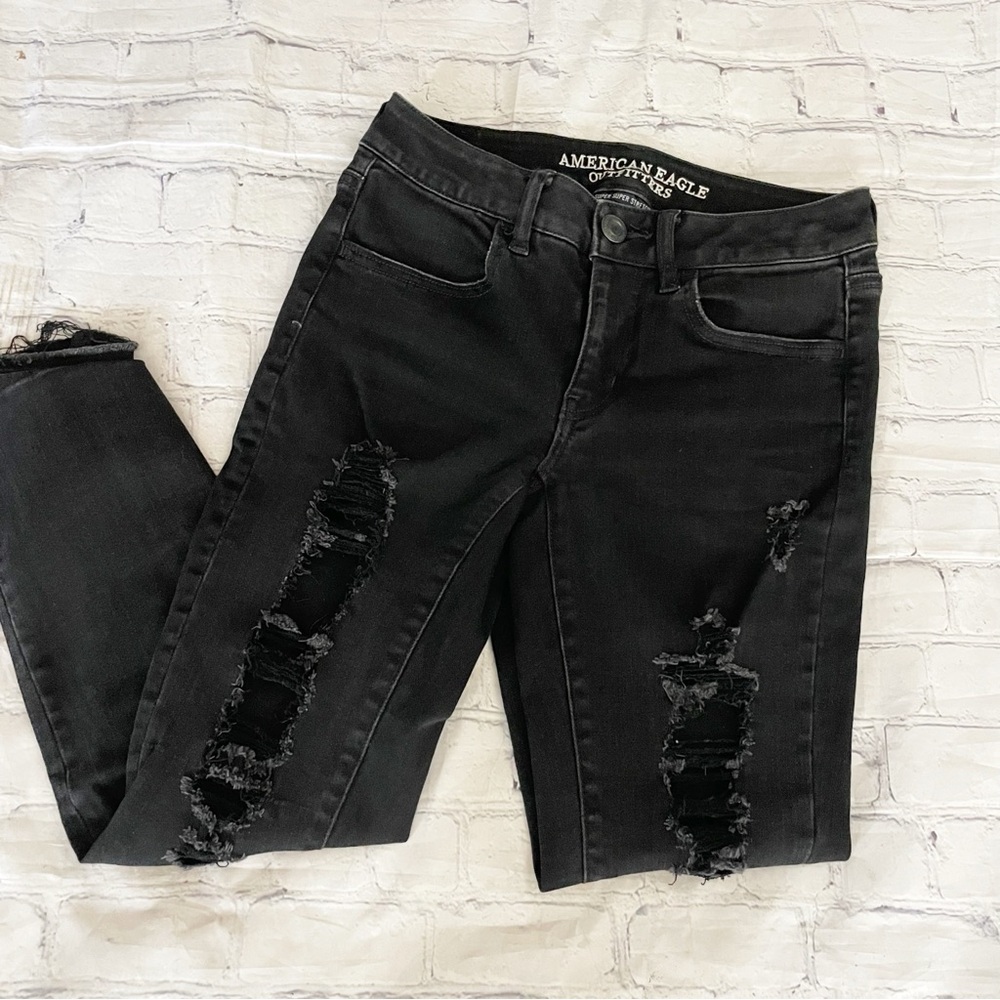 American Eagle Outfitters Black Distressed Jegging Crop Jeans